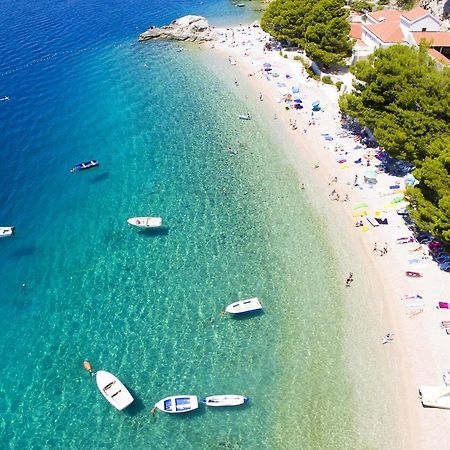 Apartments By The Sea Brela, Makarska - 16065 Extérieur photo