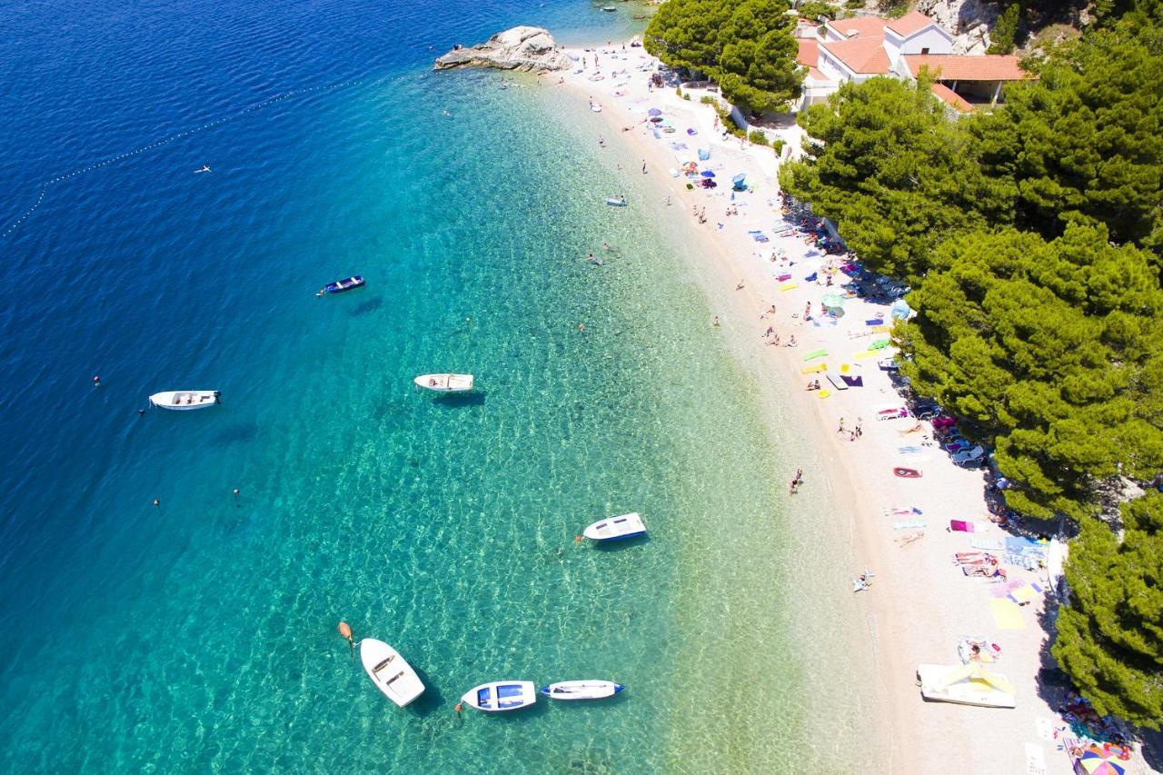 Apartments By The Sea Brela, Makarska - 16065 Extérieur photo