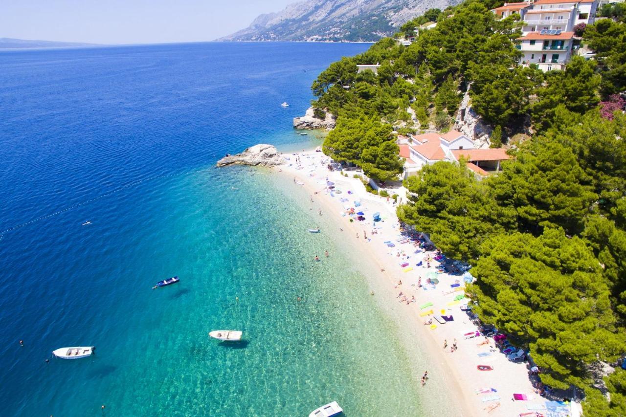 Apartments By The Sea Brela, Makarska - 16065 Extérieur photo