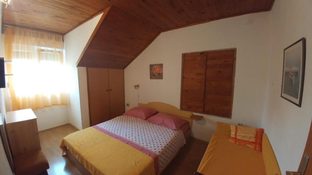 Apartments By The Sea Brela, Makarska - 16065 Extérieur photo