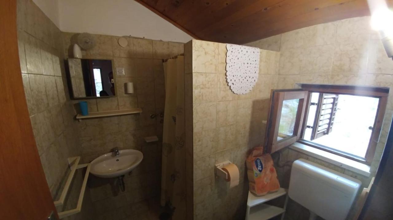 Apartments By The Sea Brela, Makarska - 16065 Extérieur photo